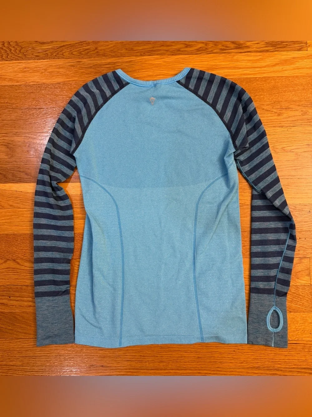 Ivivva (Lululemon) Girl’s Fly Tech Long Sleeve Tee in Blue w/ stripes - Size 14